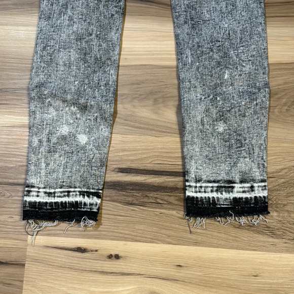 VERVET Distressed Grey Acid Wash Women's Jeans - Picture 9 of 9